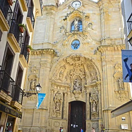 Go Donosti Santa Maria Apartmán *